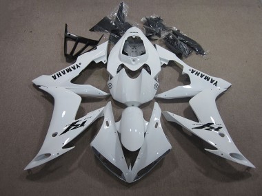 04-06 White Black Decal Yamaha YZF R1 Motorcycle Fairings