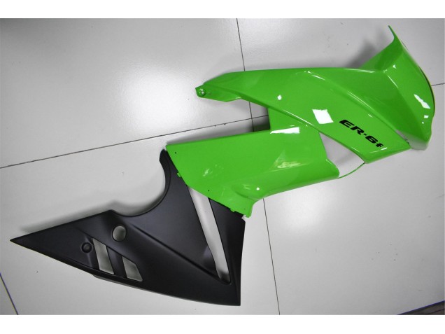 09-11 Green Black Kawasaki EX650 Motorcycle Fairings 09-11 Green Black Kawasaki EX650 Motorcycle Fairings